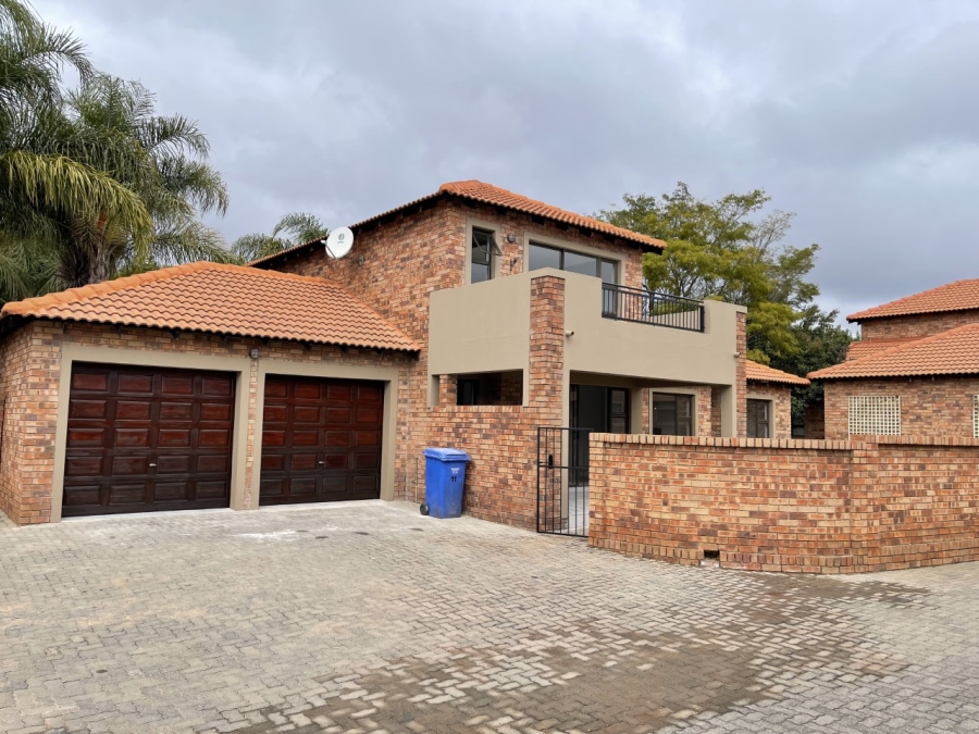 3 Bedroom Property for Sale in Willow Acres Ext 10 Gauteng