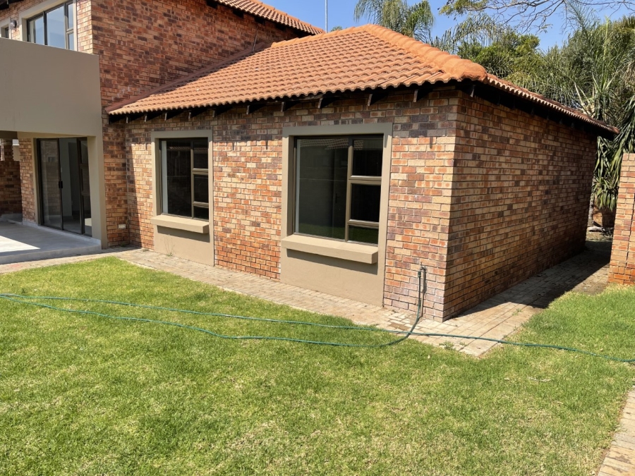 3 Bedroom Property for Sale in Willow Acres Ext 10 Gauteng