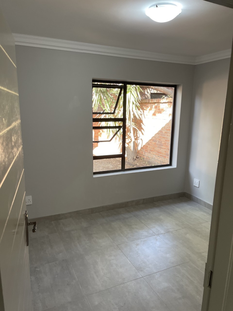 3 Bedroom Property for Sale in Willow Acres Ext 10 Gauteng