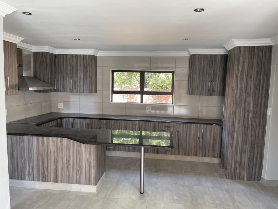 3 Bedroom Property for Sale in Willow Acres Ext 10 Gauteng
