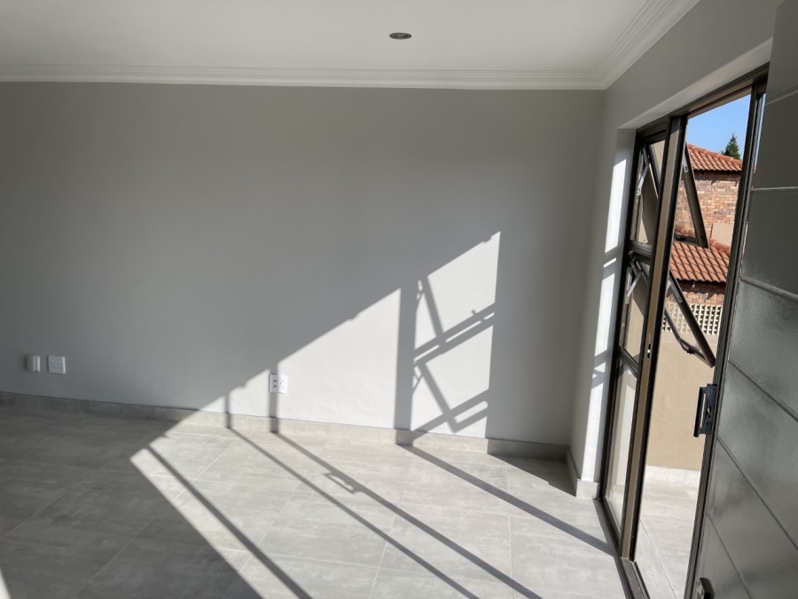 3 Bedroom Property for Sale in Willow Acres Ext 10 Gauteng