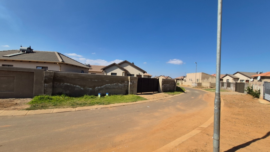 3 Bedroom Property for Sale in Windmill Park Gauteng