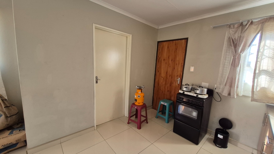 3 Bedroom Property for Sale in Windmill Park Gauteng