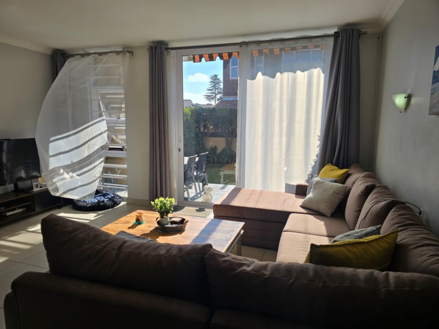 2 Bedroom Property for Sale in Dayanglen Gauteng