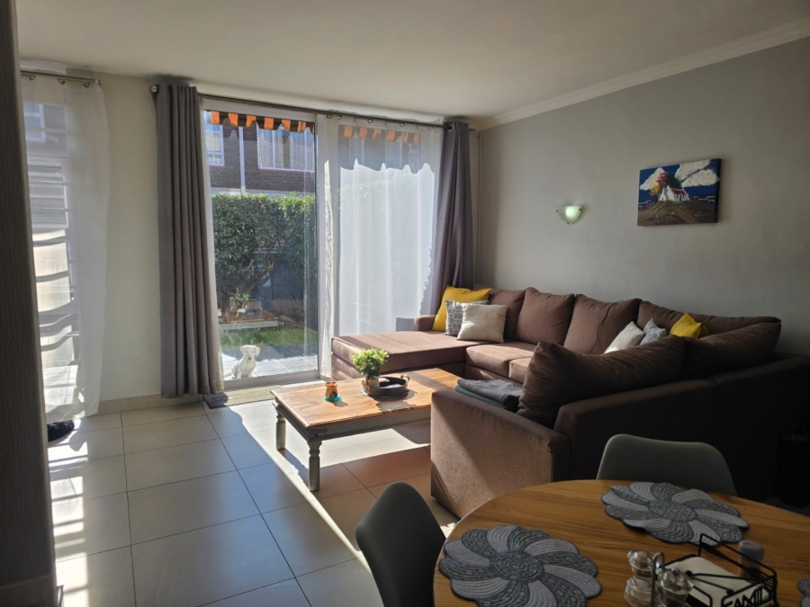 2 Bedroom Property for Sale in Dayanglen Gauteng