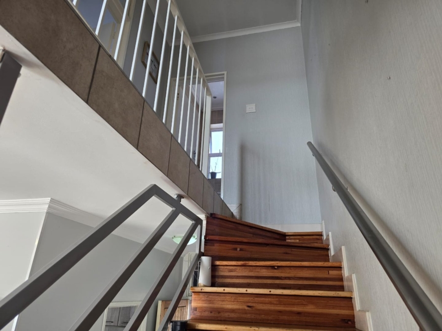 2 Bedroom Property for Sale in Dayanglen Gauteng