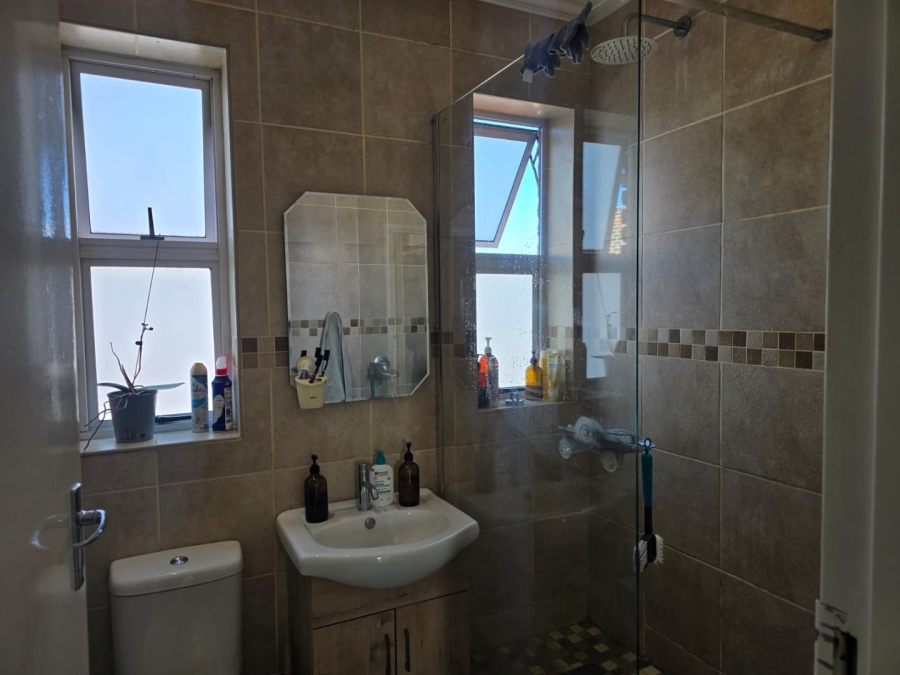 2 Bedroom Property for Sale in Dayanglen Gauteng