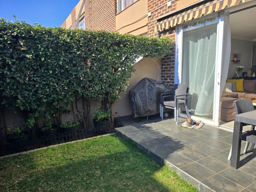 2 Bedroom Property for Sale in Dayanglen Gauteng