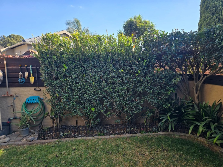 2 Bedroom Property for Sale in Dayanglen Gauteng