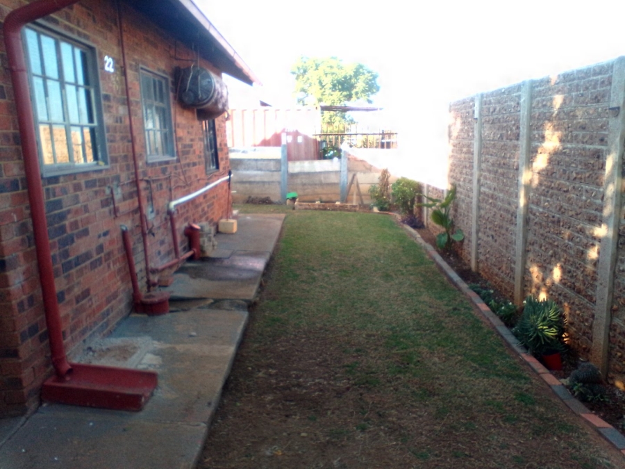 2 Bedroom Property for Sale in Elandspoort Gauteng