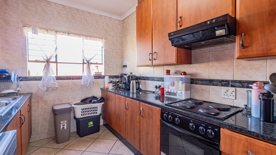 2 Bedroom Property for Sale in Liefde en Vrede Gauteng