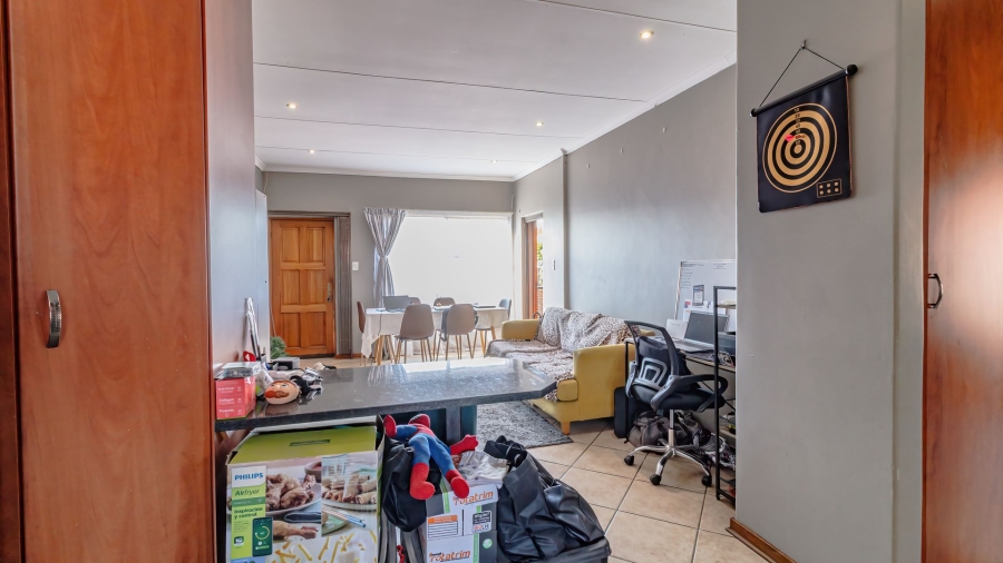 2 Bedroom Property for Sale in Liefde en Vrede Gauteng