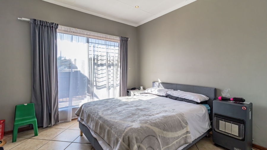 2 Bedroom Property for Sale in Liefde en Vrede Gauteng