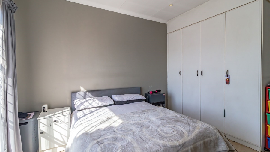 2 Bedroom Property for Sale in Liefde en Vrede Gauteng