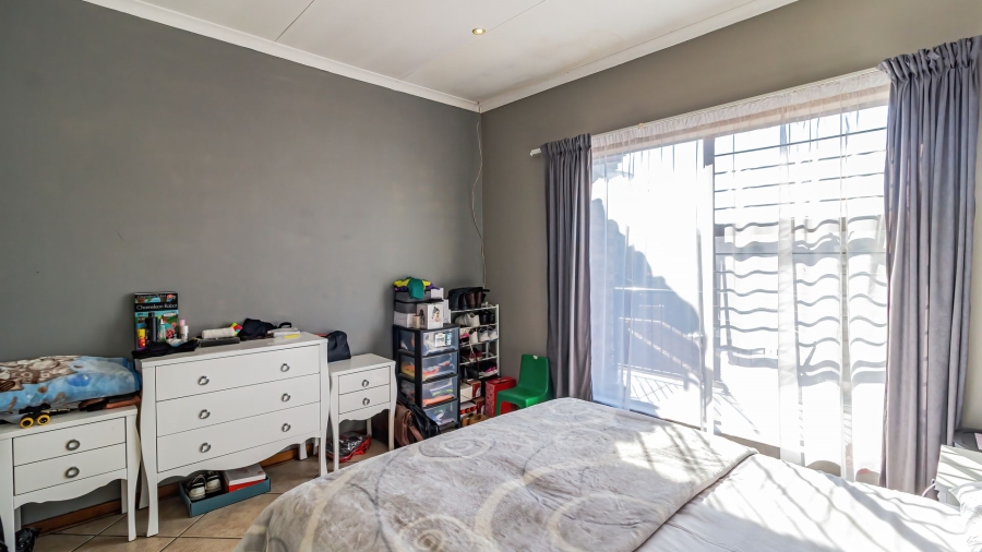 2 Bedroom Property for Sale in Liefde en Vrede Gauteng