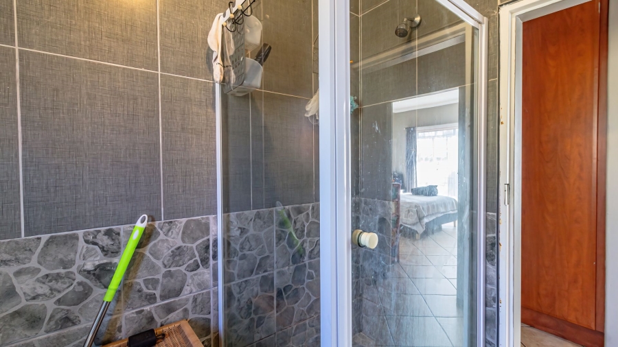2 Bedroom Property for Sale in Liefde en Vrede Gauteng