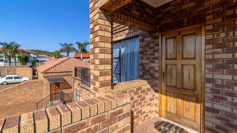 2 Bedroom Property for Sale in Liefde en Vrede Gauteng