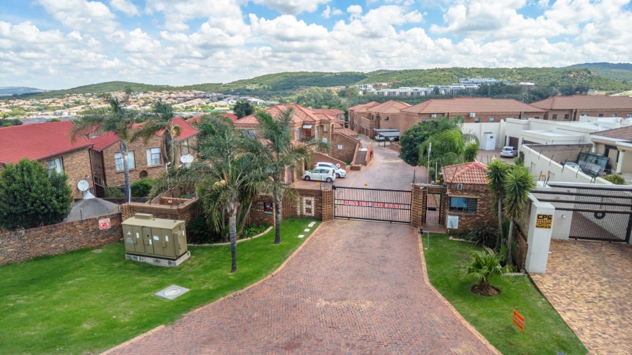 2 Bedroom Property for Sale in Liefde en Vrede Gauteng