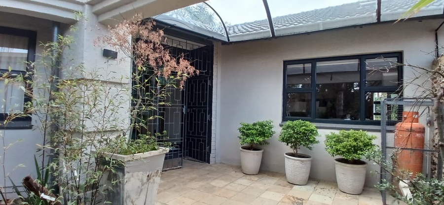 3 Bedroom Property for Sale in Meredale Gauteng
