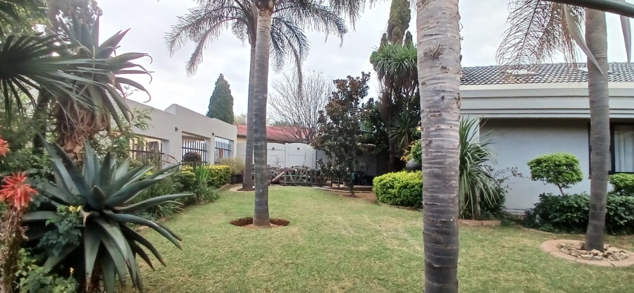 3 Bedroom Property for Sale in Meredale Gauteng