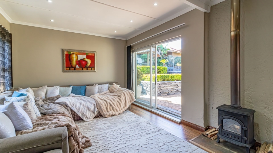 4 Bedroom Property for Sale in Meredale Gauteng