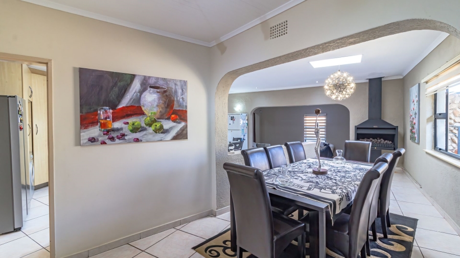 4 Bedroom Property for Sale in Meredale Gauteng