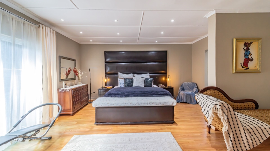 4 Bedroom Property for Sale in Meredale Gauteng