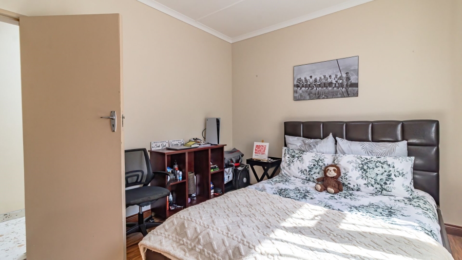 4 Bedroom Property for Sale in Meredale Gauteng