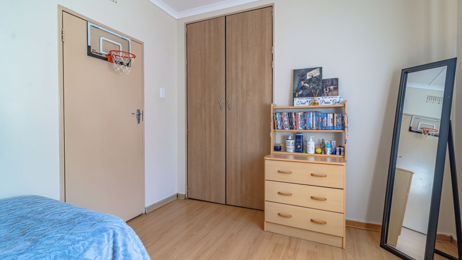 4 Bedroom Property for Sale in Meredale Gauteng
