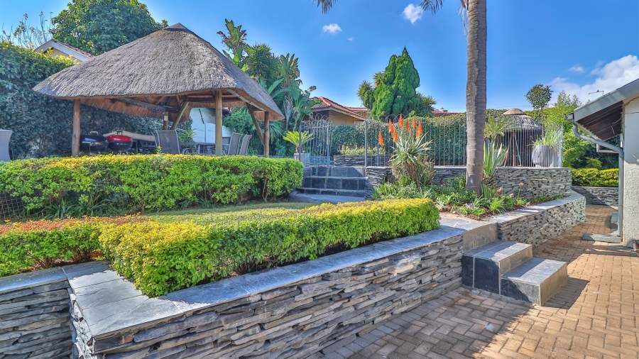 4 Bedroom Property for Sale in Meredale Gauteng