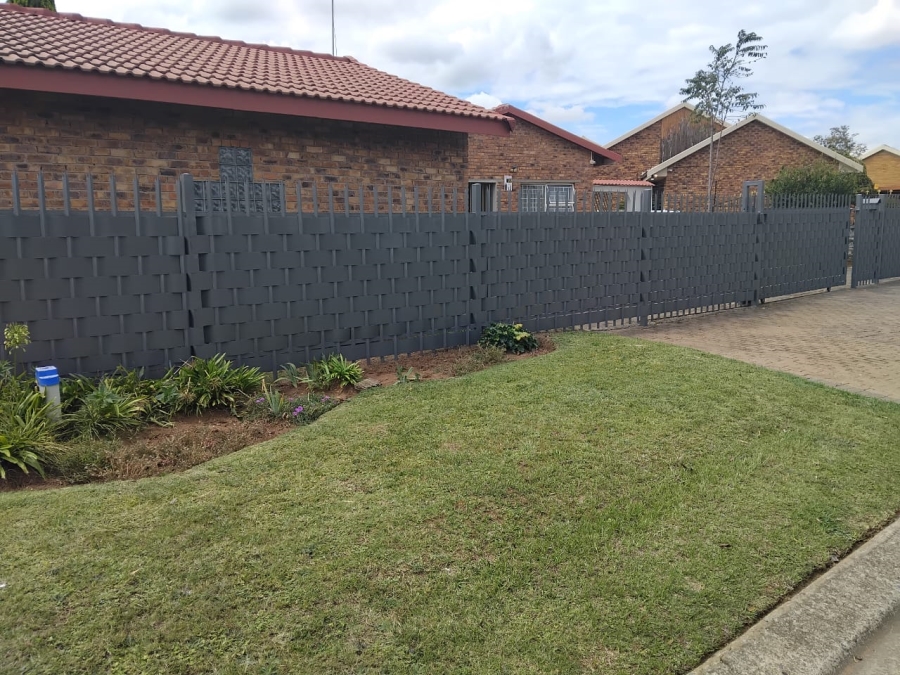 5 Bedroom Property for Sale in Ferryvale Gauteng
