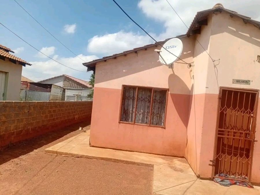 3 Bedroom Property for Sale in Mohlakeng Gauteng