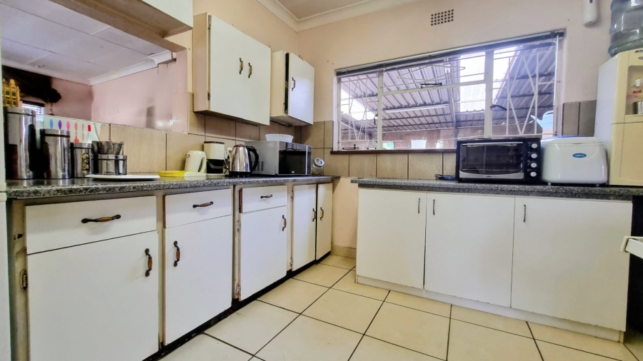 3 Bedroom Property for Sale in Sonland Park Gauteng