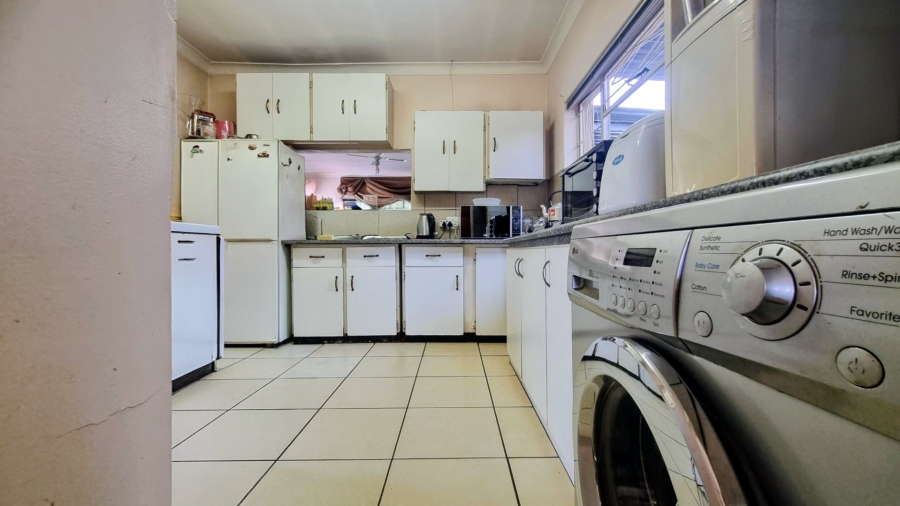3 Bedroom Property for Sale in Sonland Park Gauteng