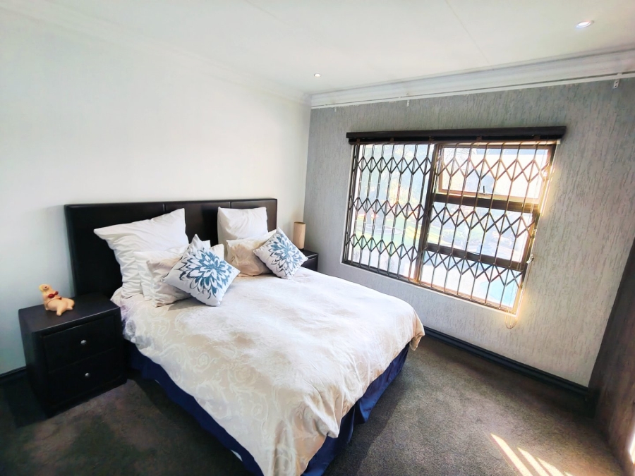 Commercial Property for Sale in Mantevrede Gauteng