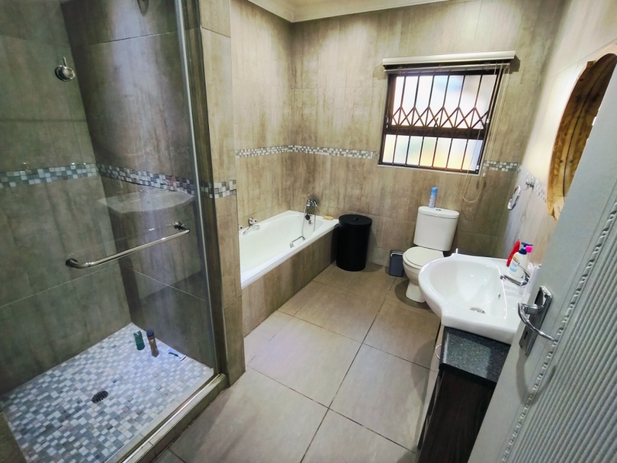 Commercial Property for Sale in Mantevrede Gauteng