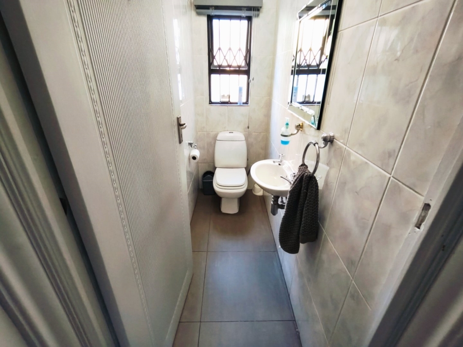 Commercial Property for Sale in Mantevrede Gauteng
