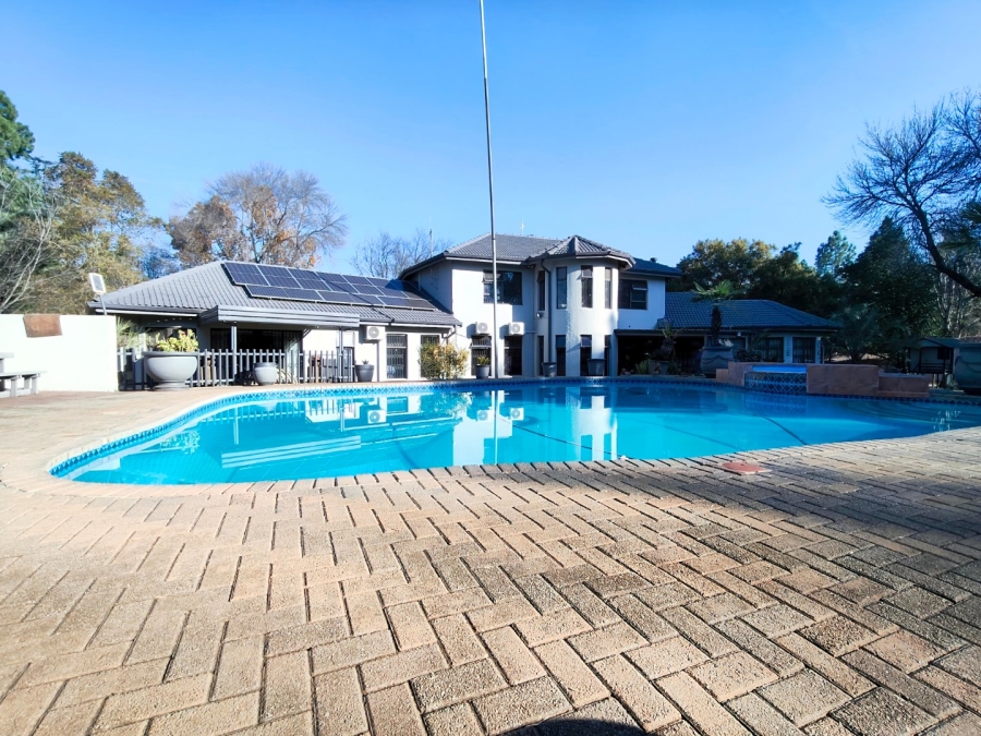 Commercial Property for Sale in Mantevrede Gauteng