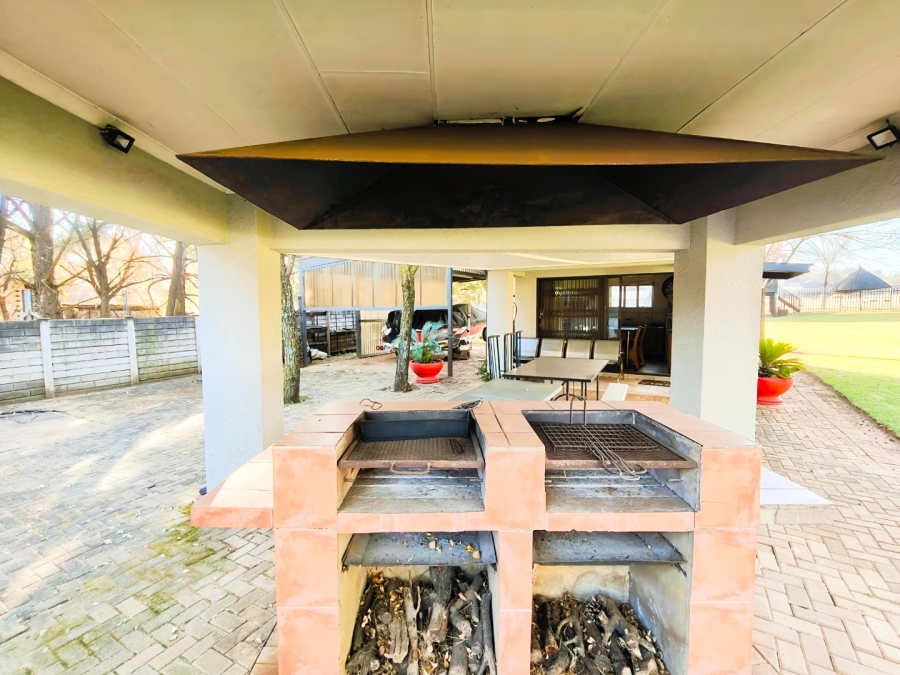 Commercial Property for Sale in Mantevrede Gauteng