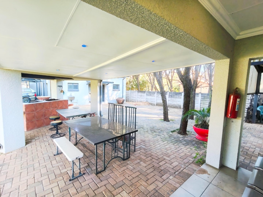 Commercial Property for Sale in Mantevrede Gauteng