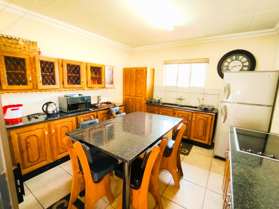 Commercial Property for Sale in Mantevrede Gauteng