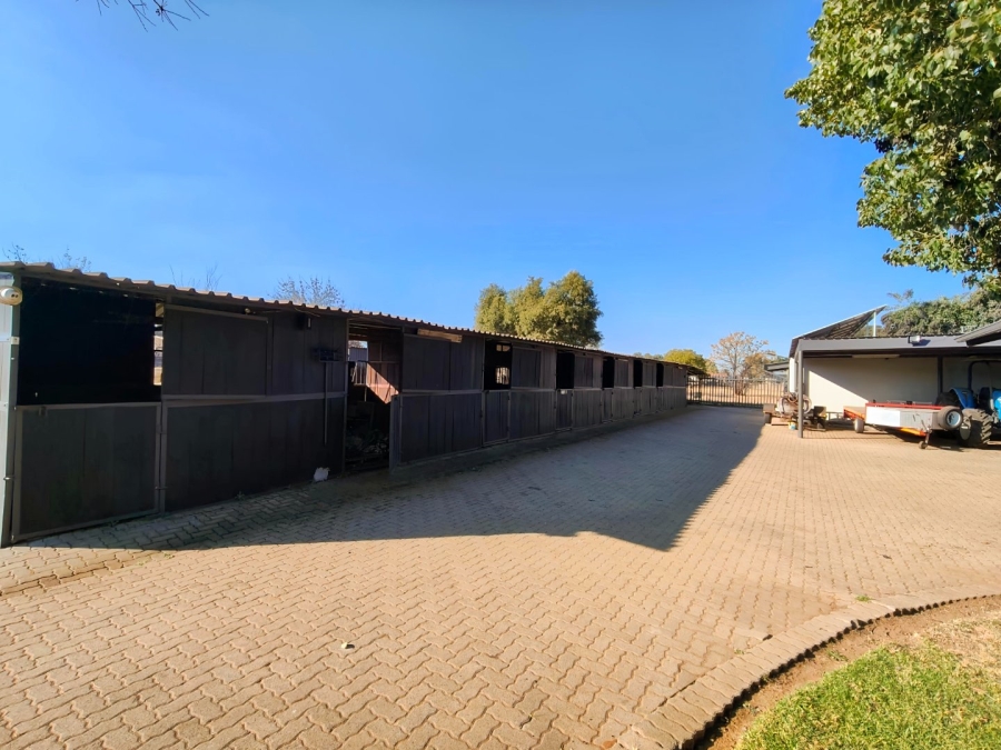 Commercial Property for Sale in Mantevrede Gauteng