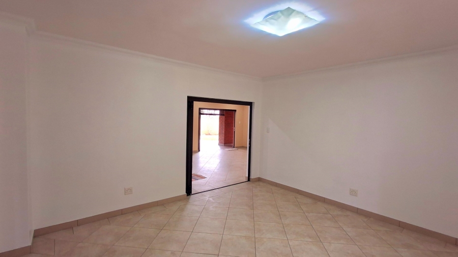 5 Bedroom Property for Sale in Vanderbijlpark SE 8 Gauteng