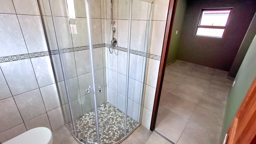 5 Bedroom Property for Sale in Vanderbijlpark SE 8 Gauteng