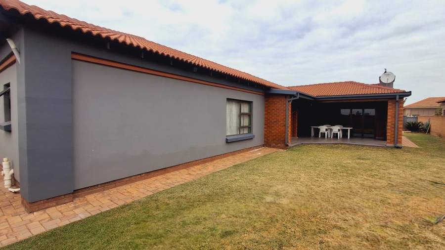 5 Bedroom Property for Sale in Vanderbijlpark SE 8 Gauteng