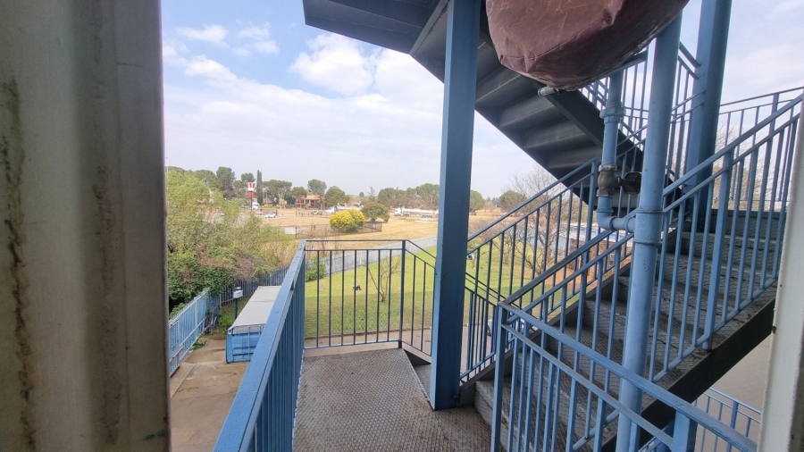 2 Bedroom Property for Sale in Arcon Park Gauteng