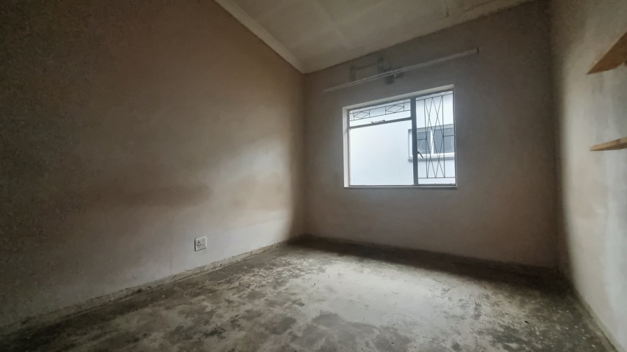 5 Bedroom Property for Sale in Sonland Park Gauteng