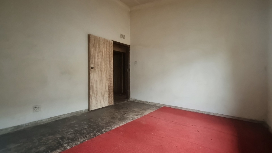 5 Bedroom Property for Sale in Sonland Park Gauteng