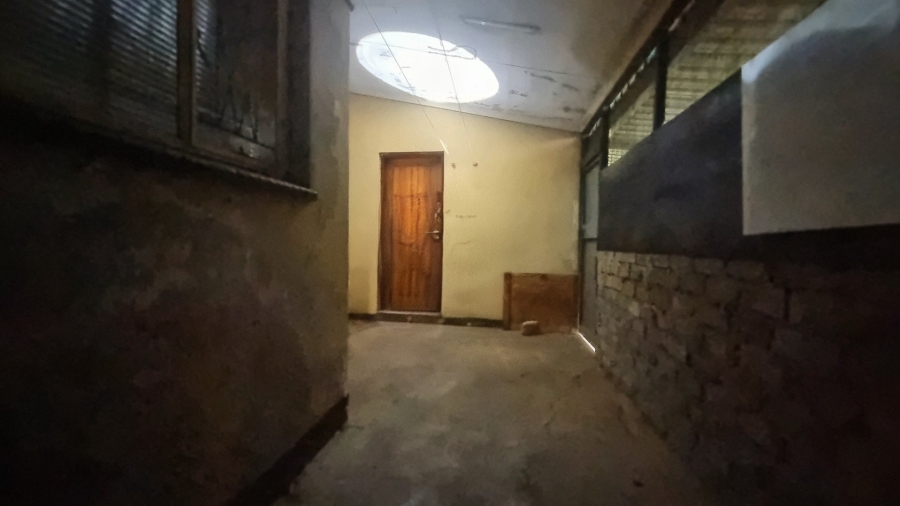 5 Bedroom Property for Sale in Sonland Park Gauteng
