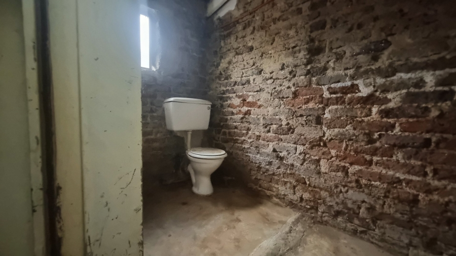 5 Bedroom Property for Sale in Sonland Park Gauteng